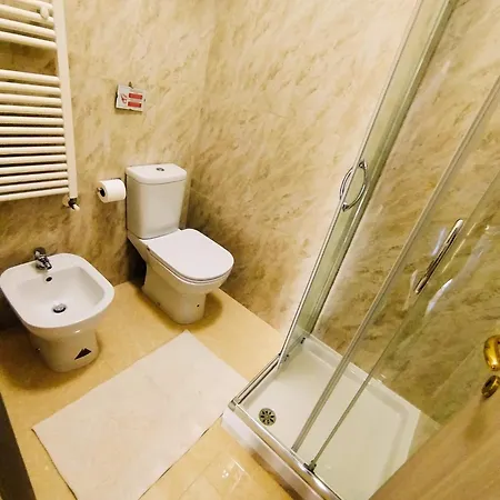 公寓 N6 San Terenzo Lerici-4 Posti Letto-parcheggio Privato- Aria Condizionata 莱里奇