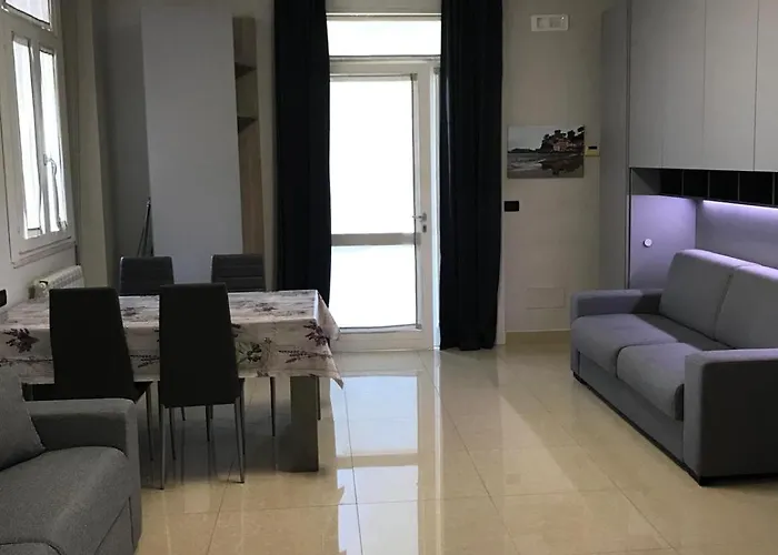 N6 San Terenzo Lerici-4 Posti Letto-parcheggio Privato- Aria Condizionata