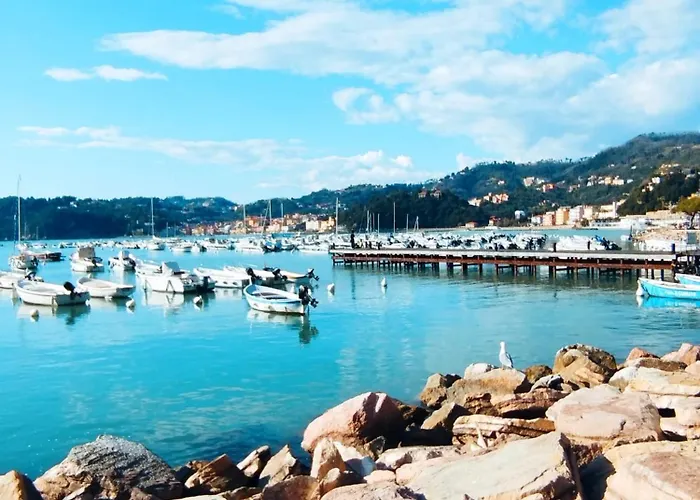 N6 San Terenzo Lerici-4 Posti Letto-parcheggio Privato- Aria Condizionata Apartman *