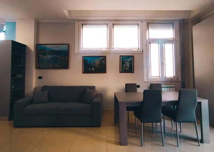 N6 San Terenzo Lerici-4 Posti Letto-parcheggio Privato- Aria Condizionata Apartamento *