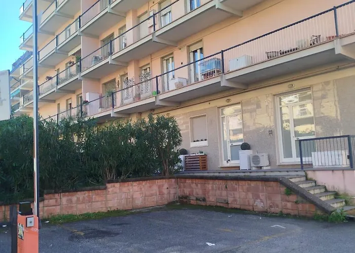 N6 San Terenzo Lerici-4 Posti Letto-parcheggio Privato- Aria Condizionata *